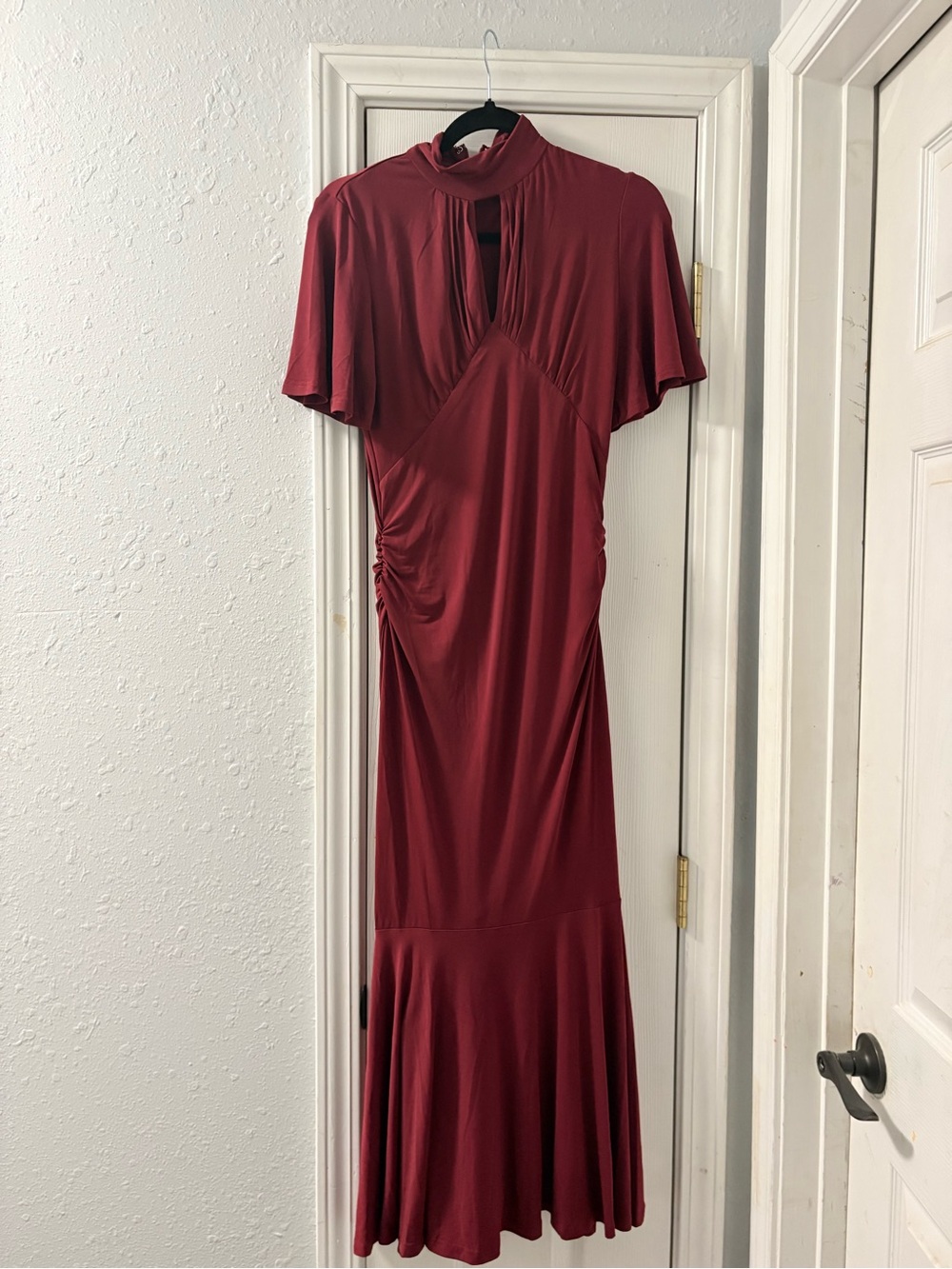 Lulu's Wine Red Midi Dress with Keyhole Neck